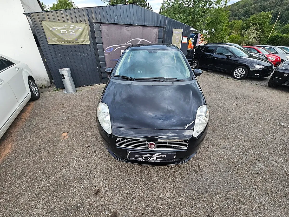 Fiat Grande Punto 2007 photo 2