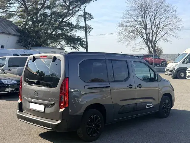 Citroen Berlingo 2024 photo 2