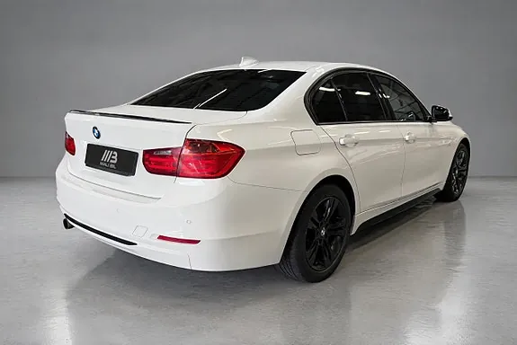 BMW 318D 2015 photo 3