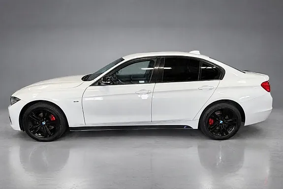 BMW 318D 2015 photo 4