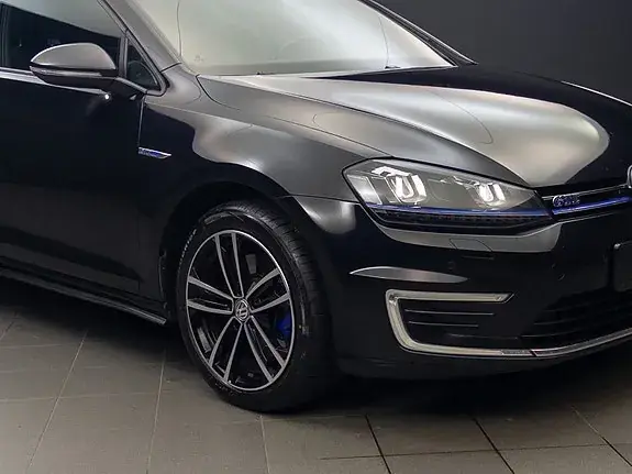 Volkswagen Golf 2017 photo 3