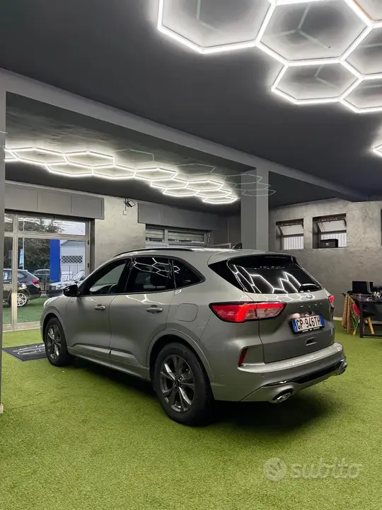 Ford Kuga 2022 photo 4