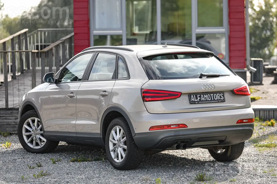 Audi Q3 2015 photo 3