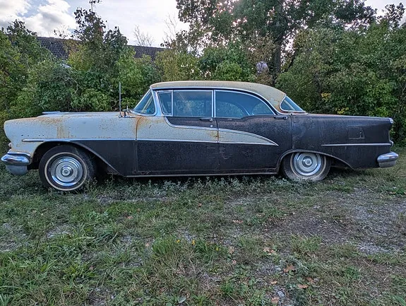 Oldsmobile Ninety-Eight 1955 photo 2