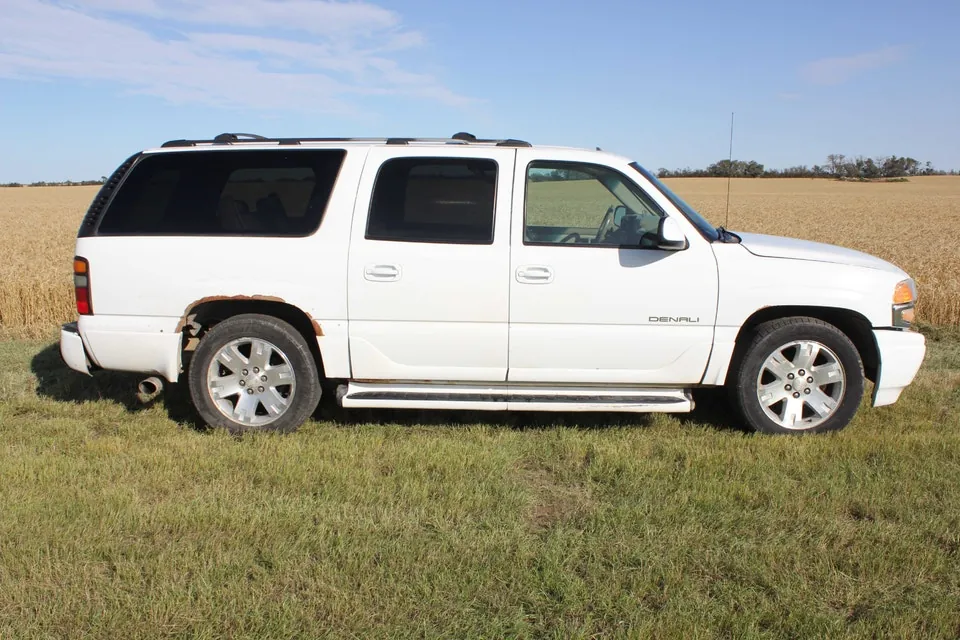 GMC Yukon Xl 2006 photo 2