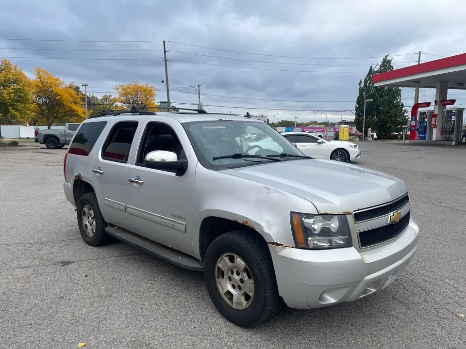 Chevrolet Tahoe 2012 photo 3