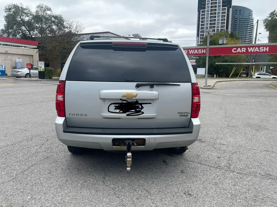 Chevrolet Tahoe 2012 photo 2