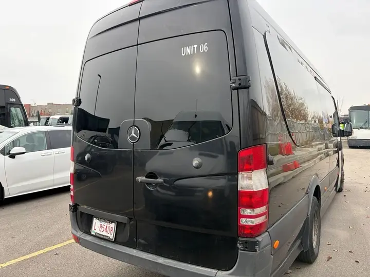 Mercedes-Benz Sprinter 2015 photo 2