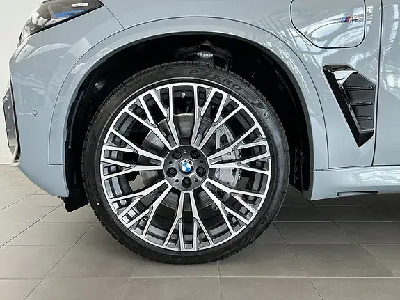 BMW X5 2025 photo 4