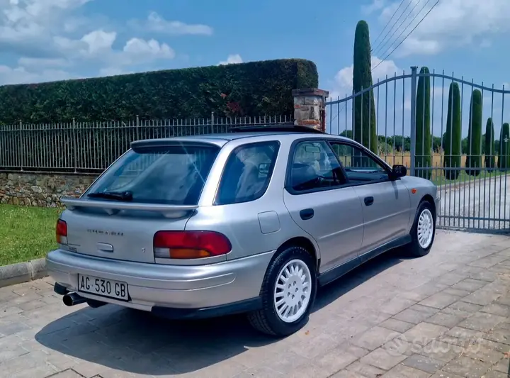 Subaru Impreza 1996 photo 5