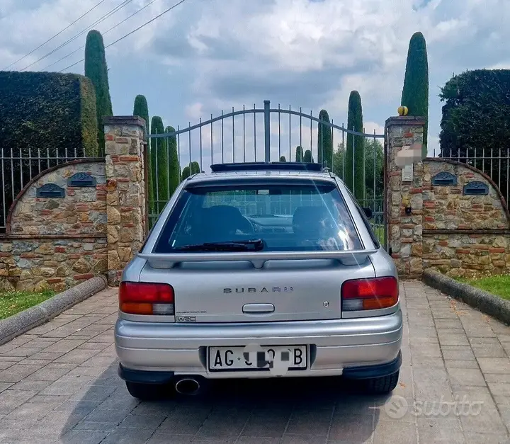 Subaru Impreza 1996 photo 4