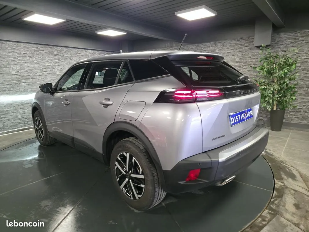 Peugeot 2008 2025 photo 3