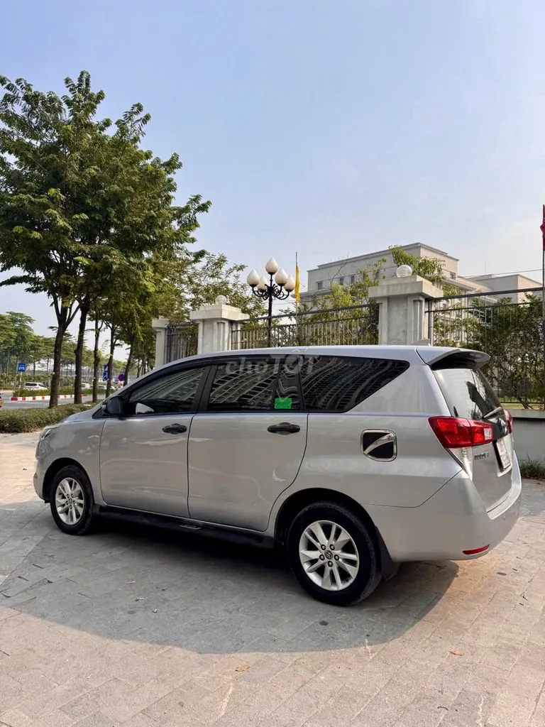 Toyota Innova 2019 photo 4