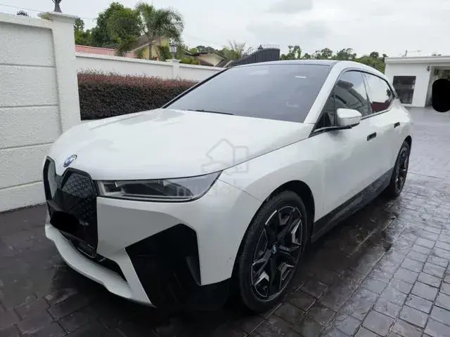 BMW Ix
