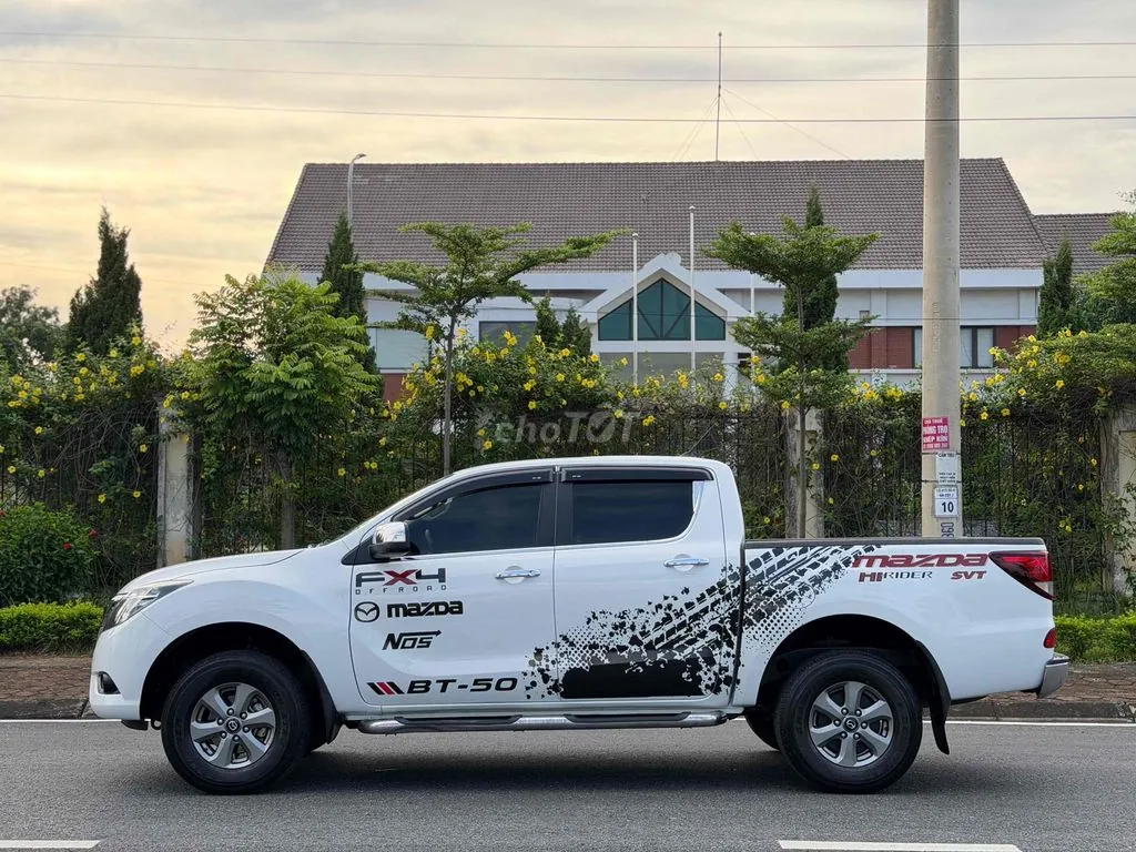 Mazda Bt-50 2018 photo 3