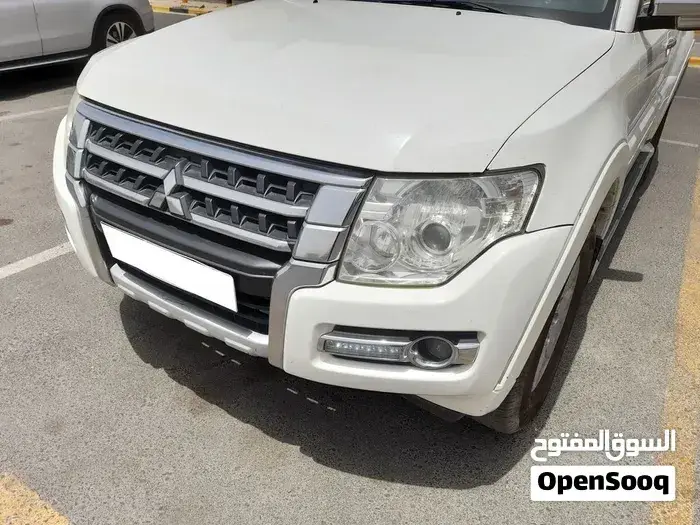 Mitsubishi Pajero 2016 photo 2