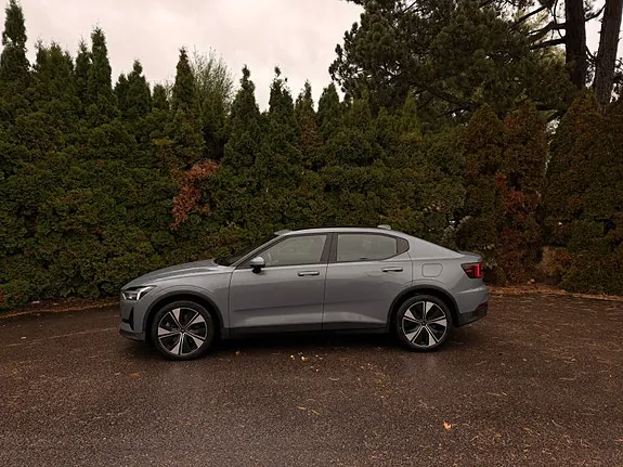 Polestar 2 2021 photo 2
