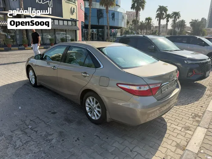 Toyota Camry 2017 photo 2