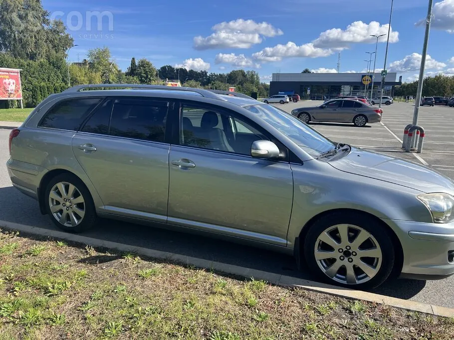 Toyota Avensis 2009 photo 3
