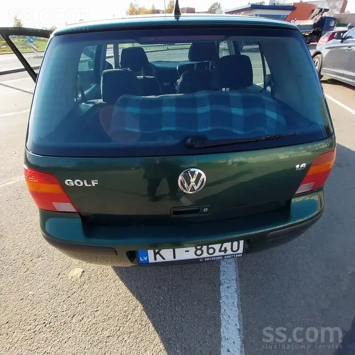 Volkswagen Golf 4 2000 photo 2