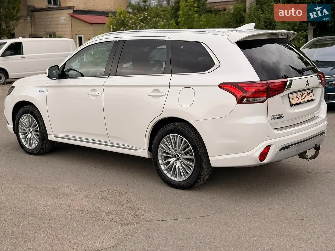Mitsubishi Outlander 2020 photo 4