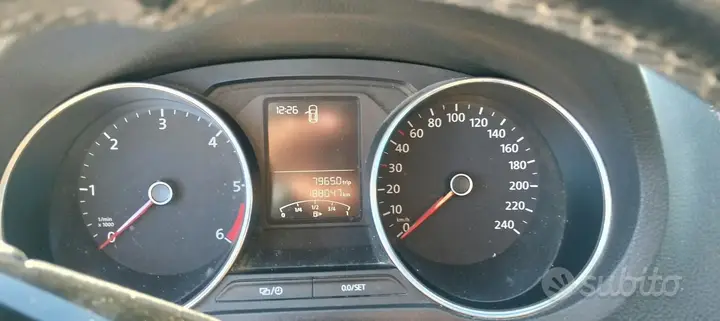 Volkswagen Polo 2016 photo 2