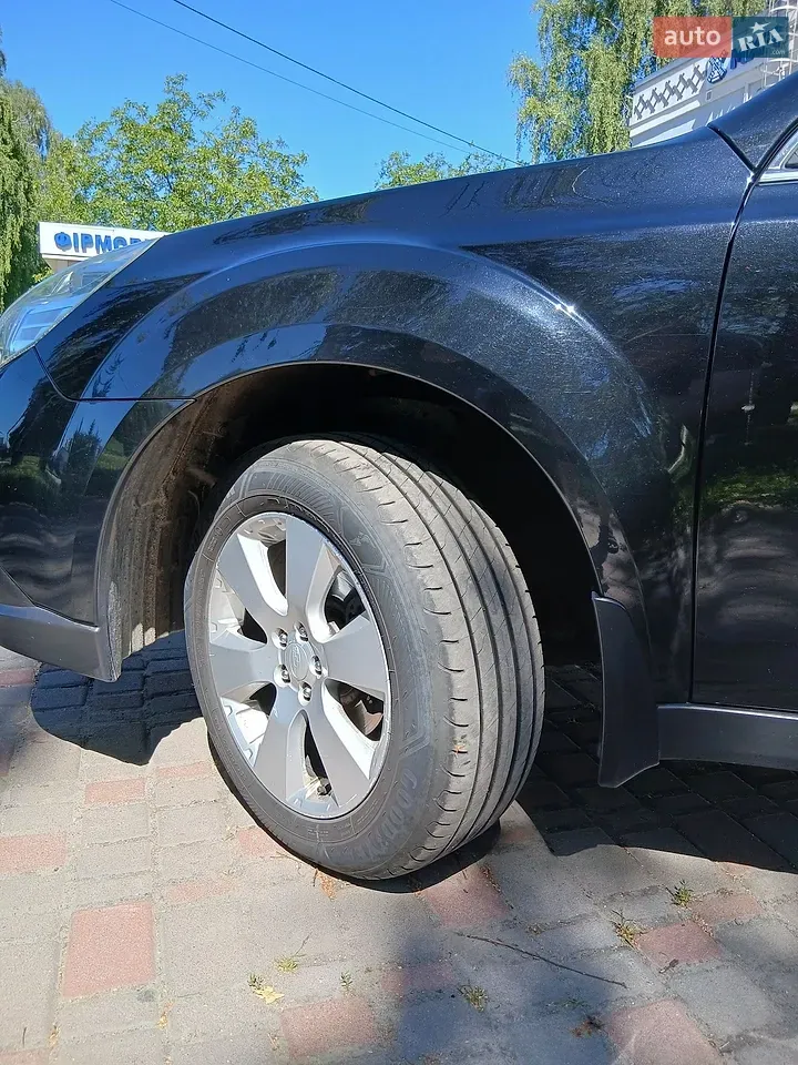 Subaru Outback 2010 photo 5