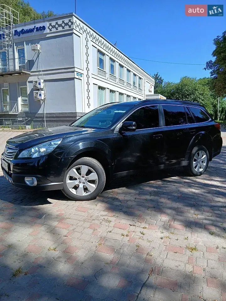 Subaru Outback 2010 photo 4