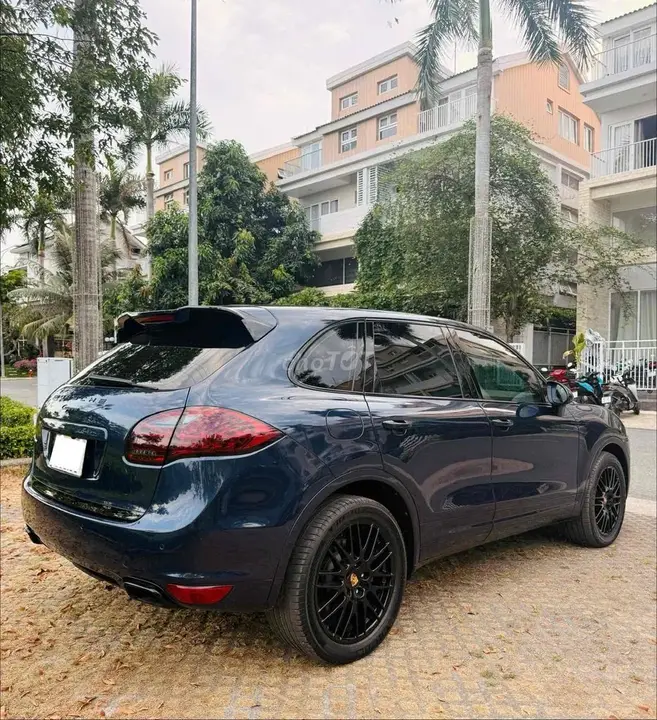 Porsche Cayenne 2011 photo 4