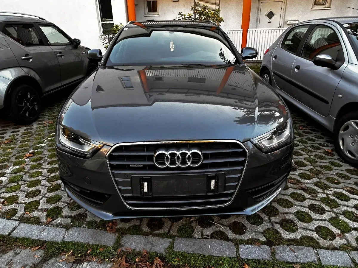 Audi A4 Allroad 2012 photo 2