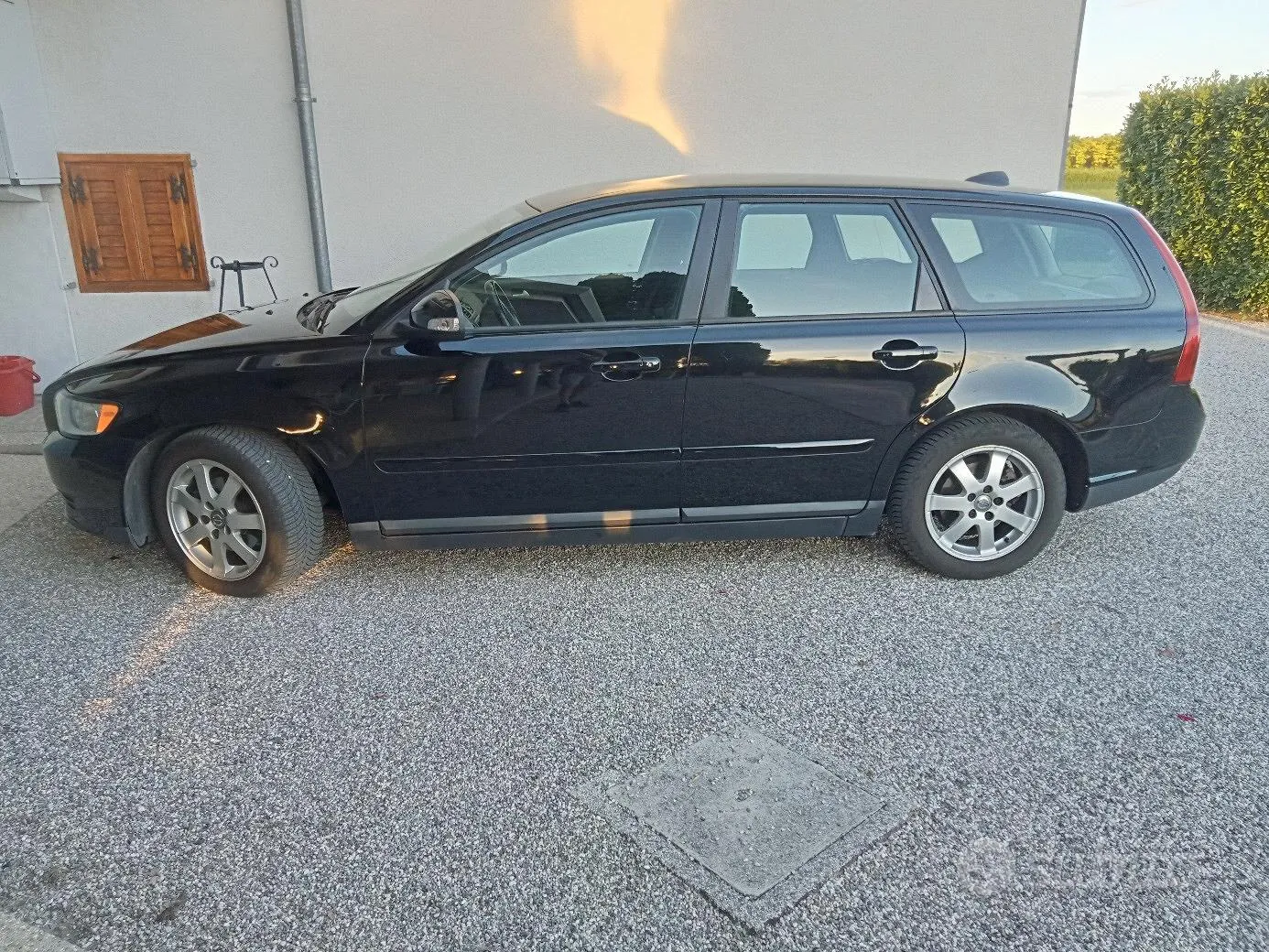 Volvo V50 2010 photo 2