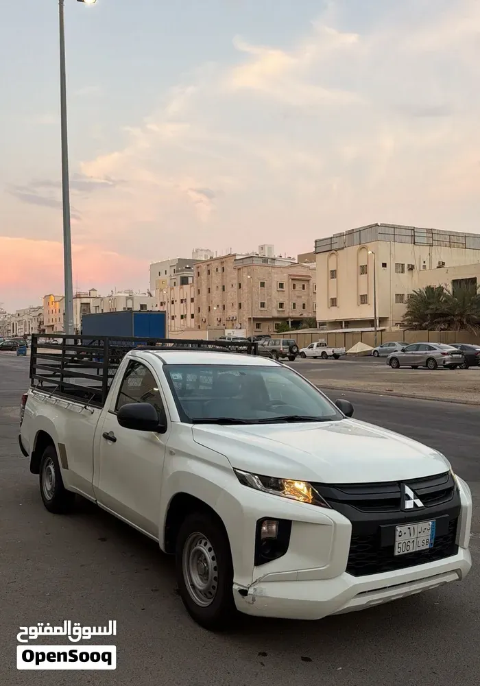 Mitsubishi L200 2021 photo 3