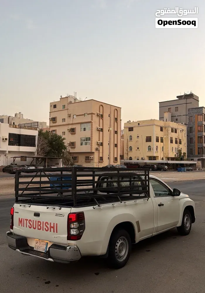 Mitsubishi L200 2021 photo 4
