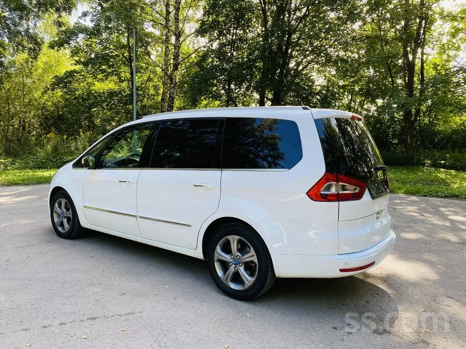 Ford Galaxy 2012 photo 3