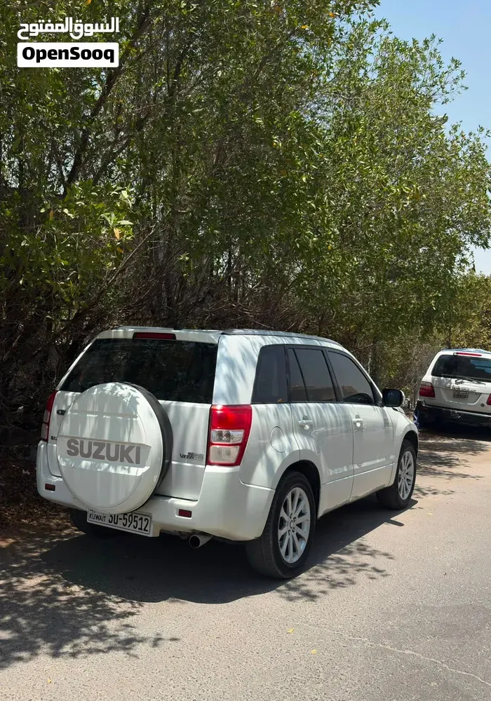 Suzuki Grand Vitara 2015 photo 2