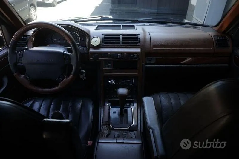 Land Rover Range Rover 2001 photo 2