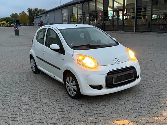 Citroen C1 2010 photo 3
