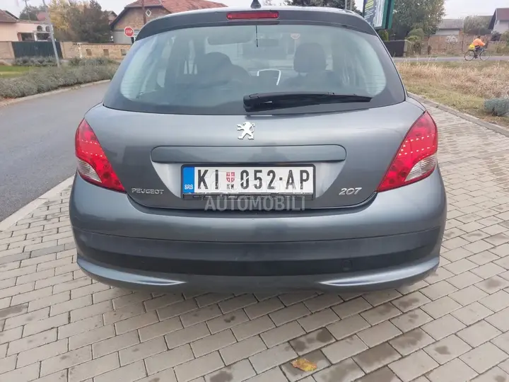 Peugeot 207 2009 photo 3