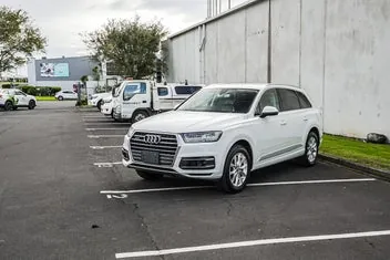 Audi Q7 2016 photo 4
