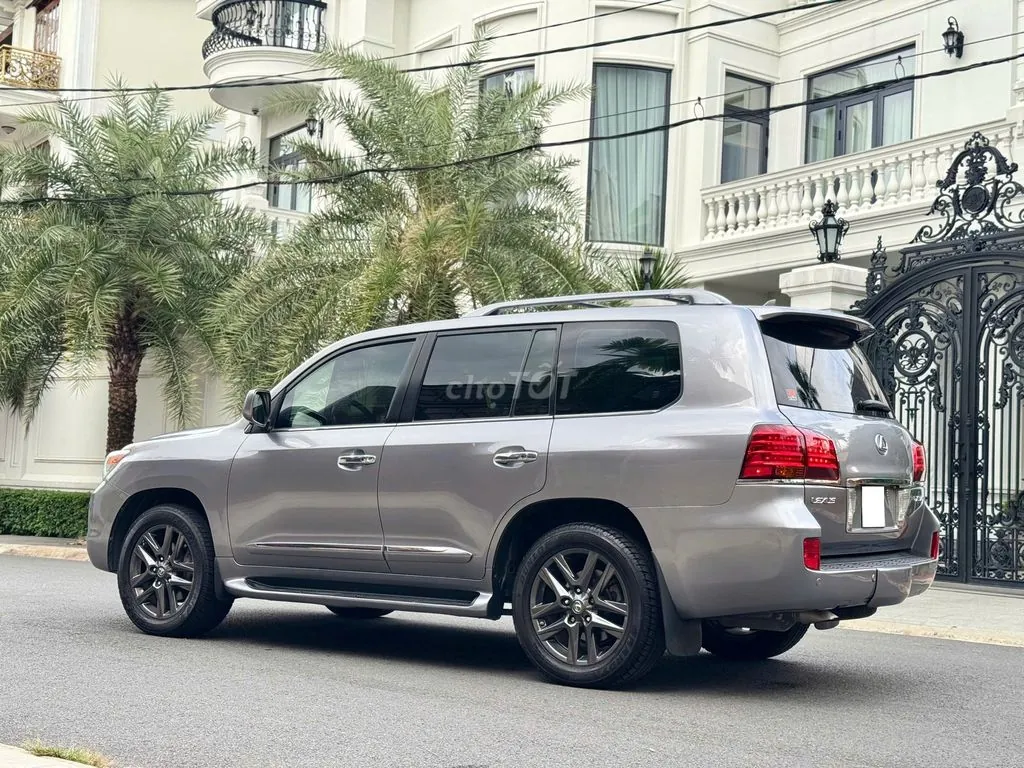 Lexus Lx570 2009 photo 2