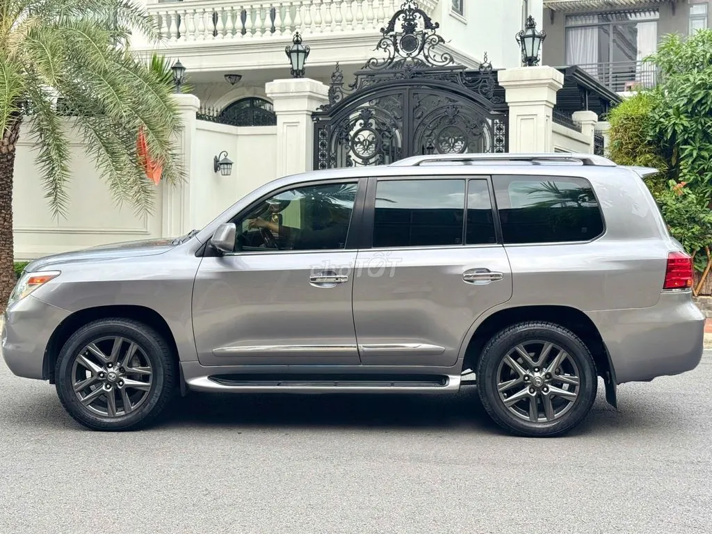 Lexus Lx570 2009 photo 3