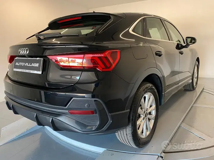 Audi Q3 2022 photo 5
