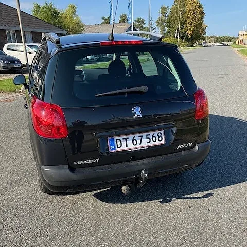Peugeot 207 Sw 2010 photo 4