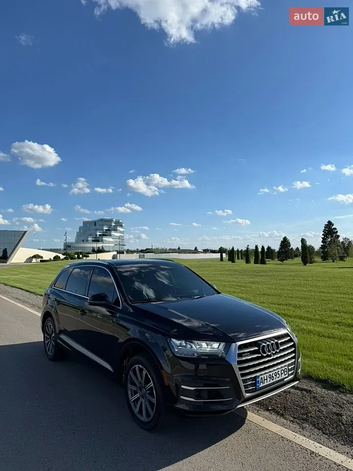 Audi Q7 2017 photo 3