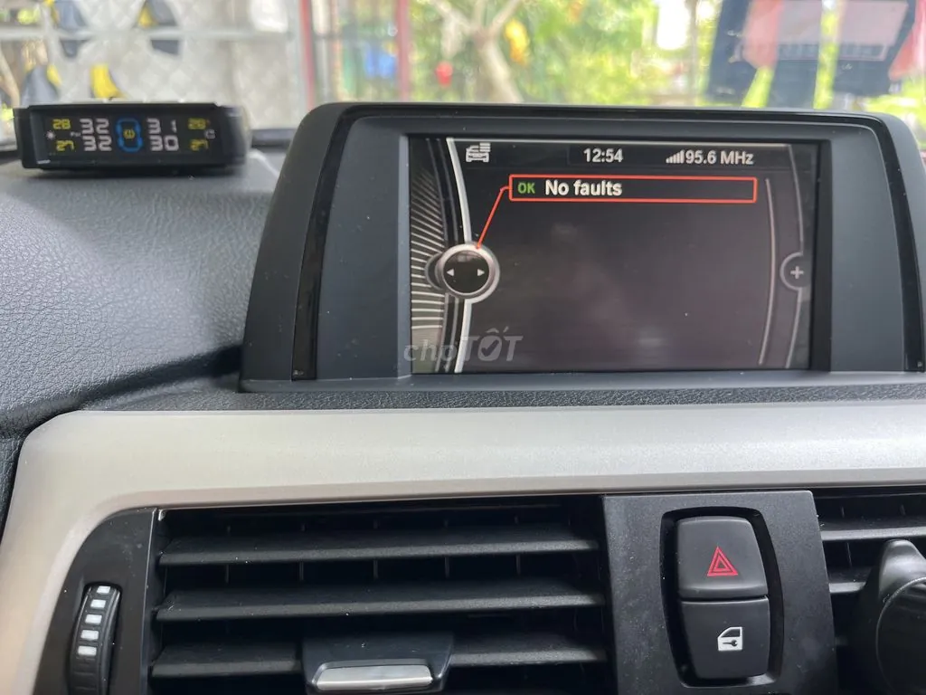 BMW 3 Series 2013 photo 2