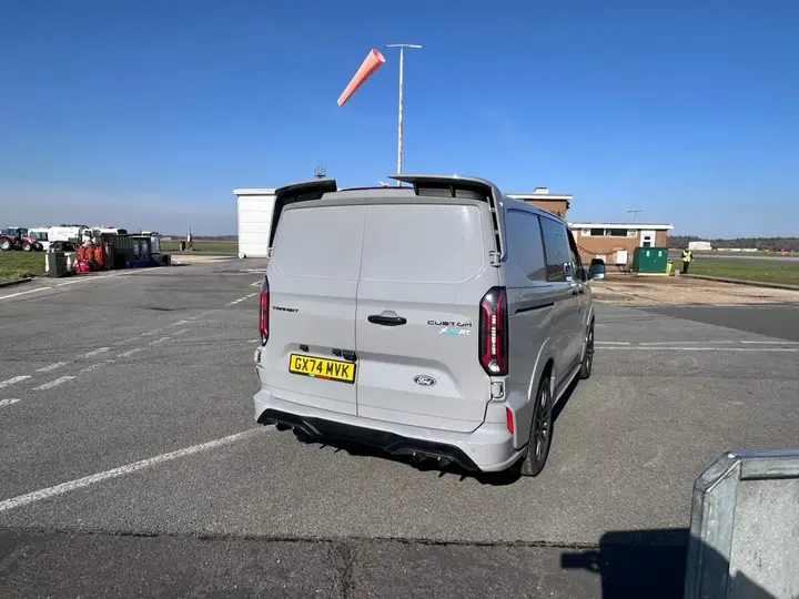 Ford Transit Custom 2025 photo 5