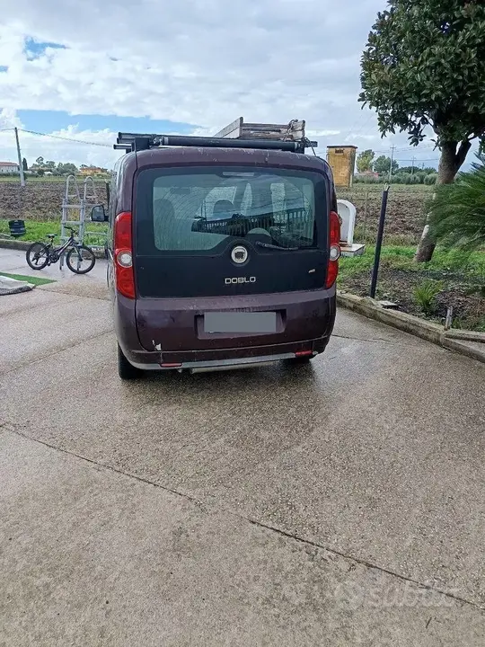 Fiat Doblò 2012 photo 2