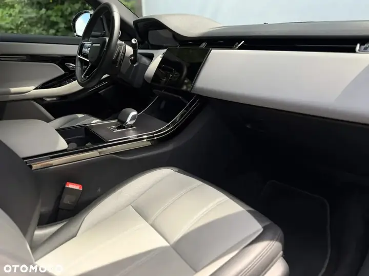 Land Rover Range Rover Evoque 2025 photo 3
