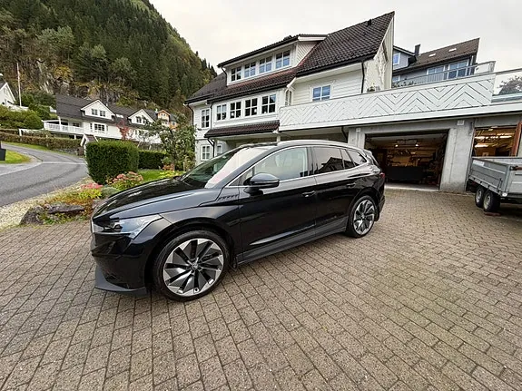 Skoda Enyaq 2022 photo 4