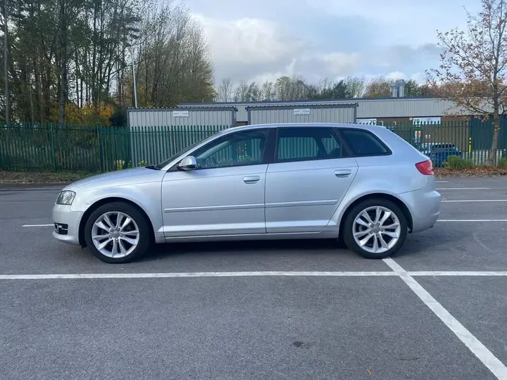 Audi A3 2012 photo 3